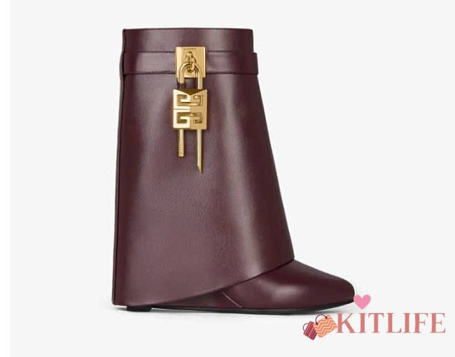Kitlife Givenchy Shark Lock Ankle Boots In Leather In Oxblood Red - 1