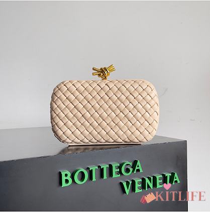 Kitlife Bottega Veneta Knot Clutch Nude Beige 717622 20.5x6x12.5cm - 1