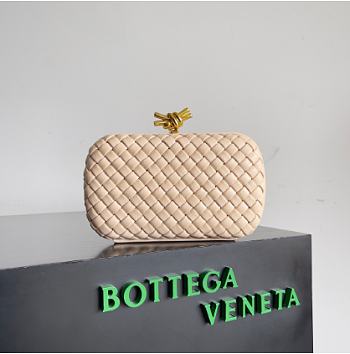 Kitlife Bottega Veneta Knot Clutch Nude Beige 717622 20.5x6x12.5cm