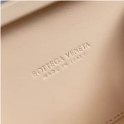 Kitlife Bottega Veneta Knot Clutch Nude Beige 717622 20.5x6x12.5cm - 2