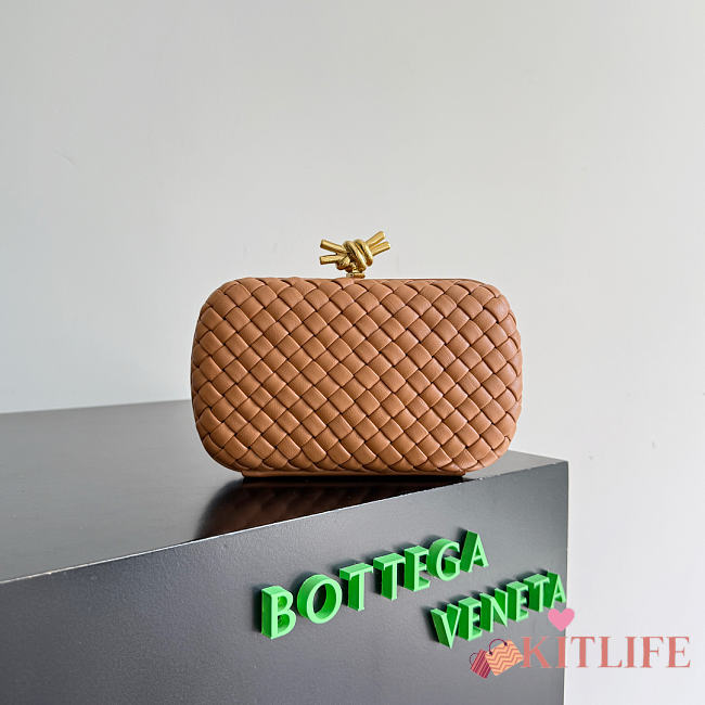 Kitlife Bottega Veneta Knot Clutch Brown 717622 20.5x6x12.5cm  - 1