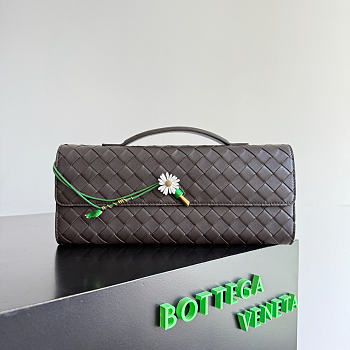 Kitlife Bottega Veneta Andiamo Clutch Dark Brown With Daisy Flower Closure 836810 31x13x3cm