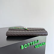 Kitlife Bottega Veneta Andiamo Clutch Dark Brown With Daisy Flower Closure 836810 31x13x3cm - 6