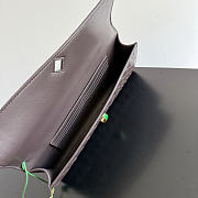 Kitlife Bottega Veneta Andiamo Clutch Dark Brown With Daisy Flower Closure 836810 31x13x3cm - 5