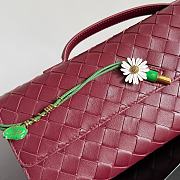 Kitlife Bottega Veneta Andiamo Clutch Burgundy With Daisy Flower Closure 836810 31x13x3cm - 2