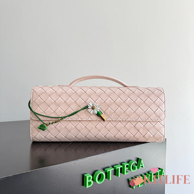 Kitlife Bottega Veneta Andiamo Clutch Light Pink With Daisy Flower Closure 836810 31x13x3cm - 1