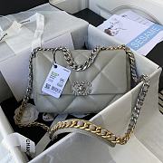Kitlife Chanel 19 Medium Flap Bag Cream Silver Buckle AS1160 26x9x16cm  - 1