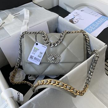 Kitlife Chanel 19 Medium Flap Bag Cream Silver Buckle AS1160 26x9x16cm 