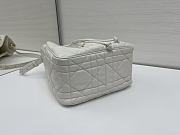 Kitlife Dior D-Motion Bag In White 23x24x13cm - 4