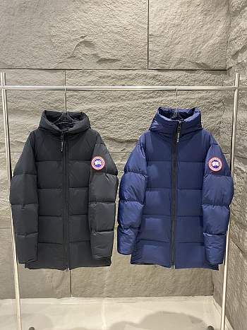 Kitlife Canada Goose Lawrence Men Down Jacket in Black / Dark Blue