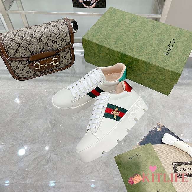  Gucci Leather Embroidered Bee Ace Platform Sneakers  - 1