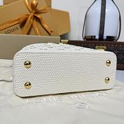 Kitlife Louis Vuitton Capucines Mini Handbag White Lizard Embroidered M13053 21x813cm - 6