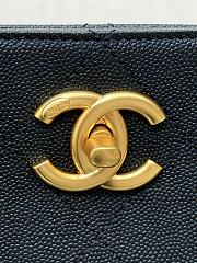 Kitlife Chanel Shopping Bag Black Grained Shiny Calfskin & Gold-Tone Metal AS5746 42x32x14cm - 4