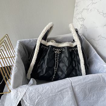 Kitlife Chanel Drawstring Handbag Black Grained Shearling Leather & Silver Metallic AS5293 30x26x14cm