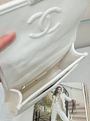 Kitlife Chanel 25B Clover Backpack White 22x19.5x7cm  - 2