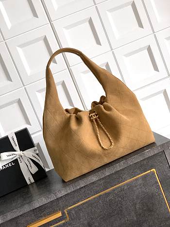 Kitlife Chanel 26C Hobo Bag in Beige Suede 35x12x45cm