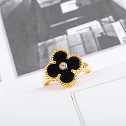 Kitlife Van Cleef & Arpels  Four-Leaf Clover Ring with Diamonds in Black/ Red / Green - 4