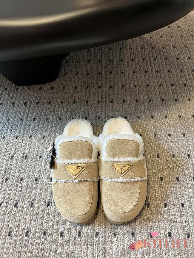 Kitlife Prada Suede and Shearling Slippers Light Beige - 1