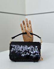 Kitlife Fendi Mini Bag Embroidered With Black Sequins 8601s 19x5x11cm - 2