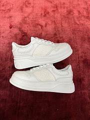 Kitlfie Gucci Women GG Embossed Trainer White Leather ‎ - 2
