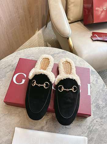 Kitlife Gucci Women's Princetown Slipper Black Suede 