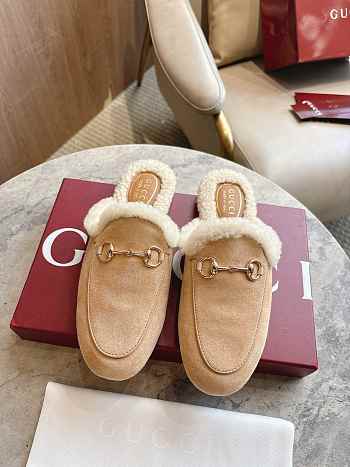 Kitlife Gucci Women's Princetown Slipper Beige Suede