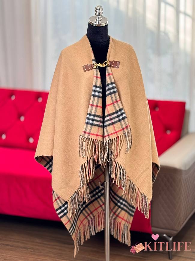 Kitlife Burberry Beige Checkered Wool Cape 140x140cm - 1