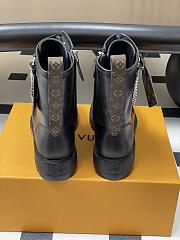 Kitlife Louis Vuitton District Boots Black Smooth Calfskin - 2