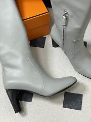 Kitlife Hermes Louisa Knee-High Boots in White - 5