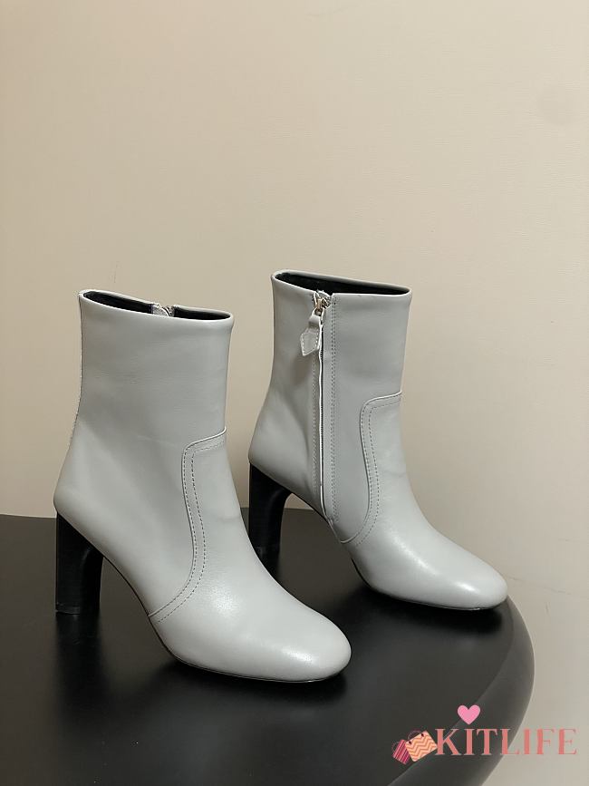 Kitlife Hermes Louisa Ankle-High Boots in White - 1