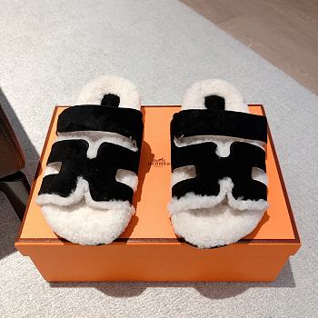 Kitlife Hermes Chypre Shearling Sandals Black Suede 