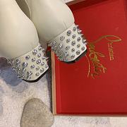 Kitlife Christian Louboutin Spike Accents Leather Chelsea Boots Cream - 6