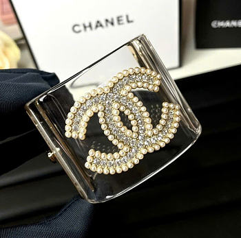 Kitlife Chanel Golden Transparent Plastic Cuff
