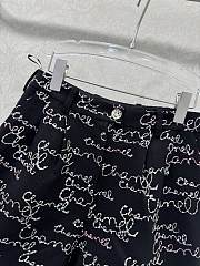 Kitlife Chanel Embroidered Wool Crepe Shorts Black & Multicolour - 4