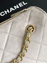 Kitlife Chanel 25K Cream Suede Bowling Bag AS5792 15.5x24x11.5cm  - 6