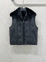 Kitlife Dior Quilted Reversible Eco-Fur Vest Black - 1