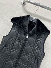 Kitlife Dior Quilted Reversible Eco-Fur Vest Black - 4