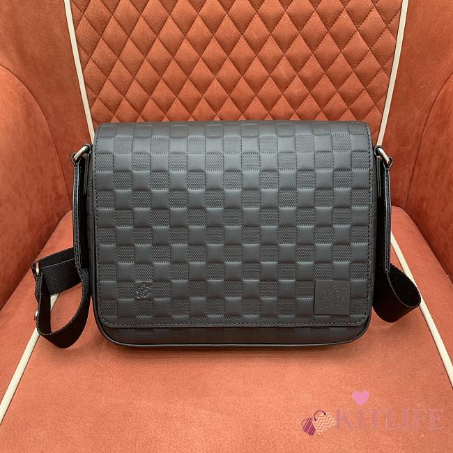 Kitlife Louis Vuitton District PM Bag Black N42711 26x20x7cm - 1
