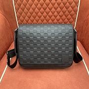 Kitlife Louis Vuitton District PM Bag Black N42711 26x20x7cm - 1