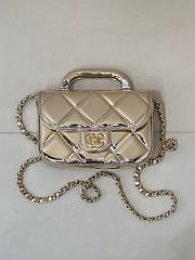Kitlife Chanel Flap Bag With Handle Gold AS4892 18.5x13x4.5cm - 1