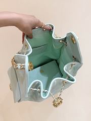 Kitlife Chanel 25C Drawstring Bucket Hobo Bag Green Grained Calfskin AS5311 40x30x15cm  - 5