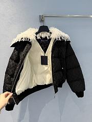 Kitlife Louis Vuitton LV Ski  Feather Collar Puffer Jacket - 5