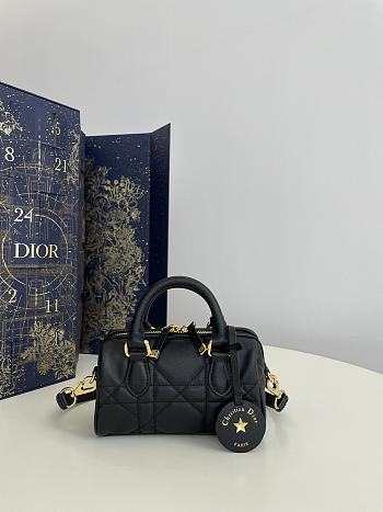 Kitlife Dior Groove 16 Bag Black Macrocannage Calfskin -17x10x8cm