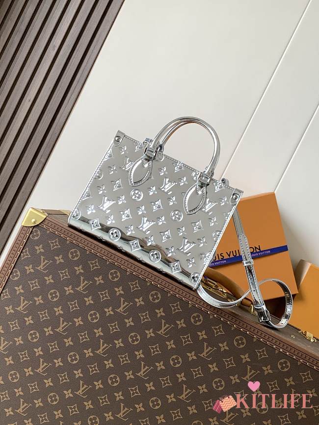 Kitlife Louis Vuitton Onthego PM LV Ski Silver M26373 25x19x11.5cm - 1
