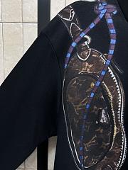 Kitlife Louis Vuitton Keepit Print T-Shirt in White / Black - 4