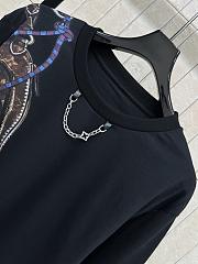 Kitlife Louis Vuitton Keepit Print T-Shirt in White / Black - 3