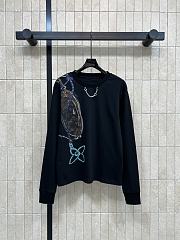 Kitlife Louis Vuitton Keepit Print T-Shirt in White / Black - 2