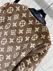 Kitlife Louis Vuitton 2025 Monogram Feathered Short Jacket Beige - 6