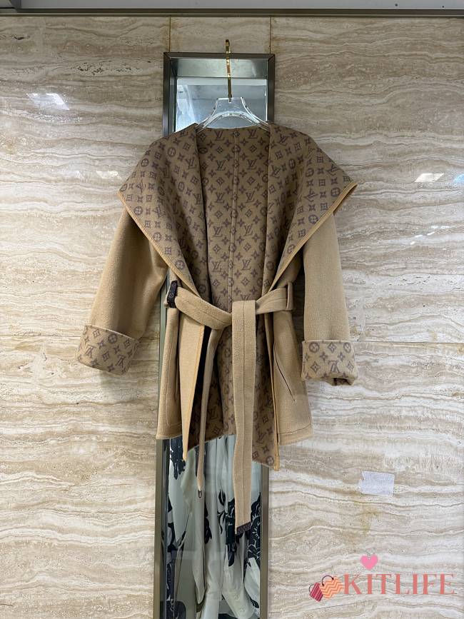 Kitlife Louis Vuitton Belted Short Wrap Pea Coat Beige - 1