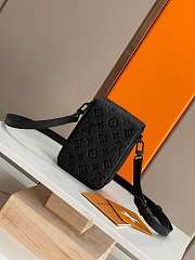 Kitlife Louis Vuitton S-Lock Bag Black Monogram Taurillon Leather M81524 12x19x7cm - 5